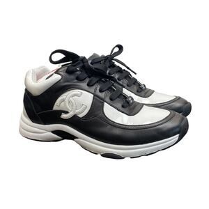 Chanel CC Logo Leather Sneakers Shoes Women's 39 US 9